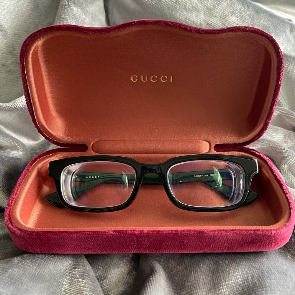 GUCCI GLASSES